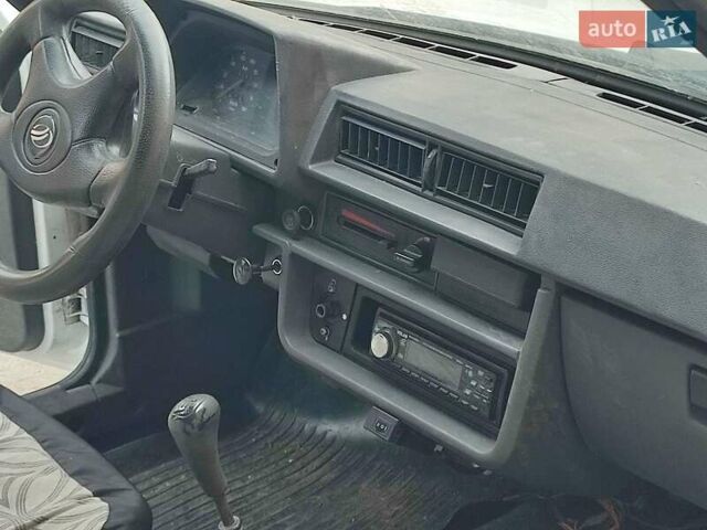 Белый ЗАЗ 110558, объемом двигателя 1.2 л и пробегом 183 тыс. км за 1550 $, фото 10 на Automoto.ua