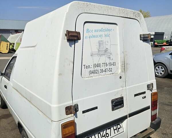 Белый ЗАЗ 110558, объемом двигателя 1.2 л и пробегом 50 тыс. км за 1100 $, фото 2 на Automoto.ua
