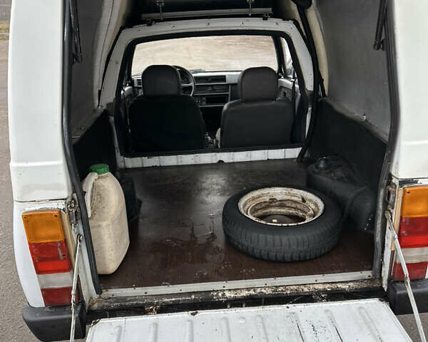 Білий ЗАЗ 110558, об'ємом двигуна 1.3 л та пробігом 100 тис. км за 1000 $, фото 12 на Automoto.ua