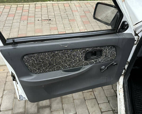 Білий ЗАЗ 110558, об'ємом двигуна 1.2 л та пробігом 128 тис. км за 1100 $, фото 5 на Automoto.ua