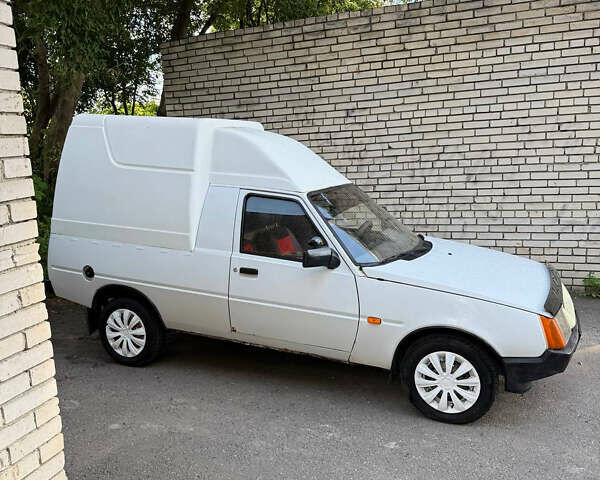 Белый ЗАЗ 110558, объемом двигателя 1.2 л и пробегом 167 тыс. км за 1350 $, фото 4 на Automoto.ua