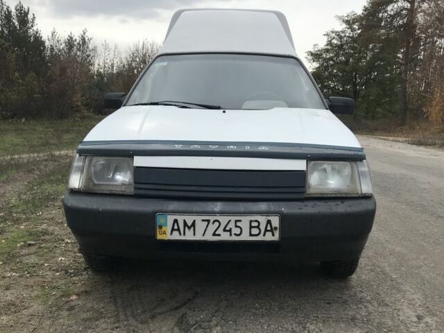 Білий ЗАЗ 110558, об'ємом двигуна 1.3 л та пробігом 100 тис. км за 750 $, фото 1 на Automoto.ua