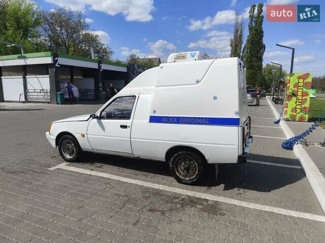 Білий ЗАЗ 110558, об'ємом двигуна 1.2 л та пробігом 166 тис. км за 1300 $, фото 1 на Automoto.ua