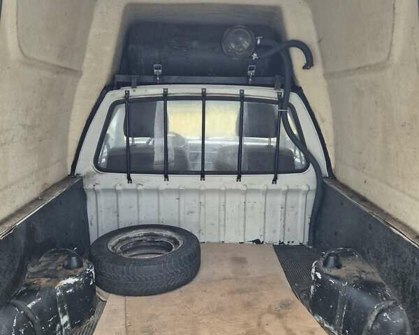 Белый ЗАЗ 110558, объемом двигателя 1.3 л и пробегом 300 тыс. км за 950 $, фото 6 на Automoto.ua