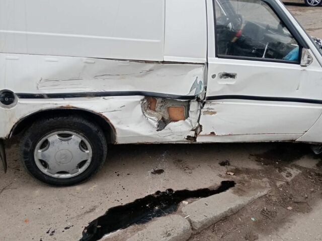 Белый ЗАЗ 110558, объемом двигателя 1.3 л и пробегом 149 тыс. км за 499 $, фото 3 на Automoto.ua