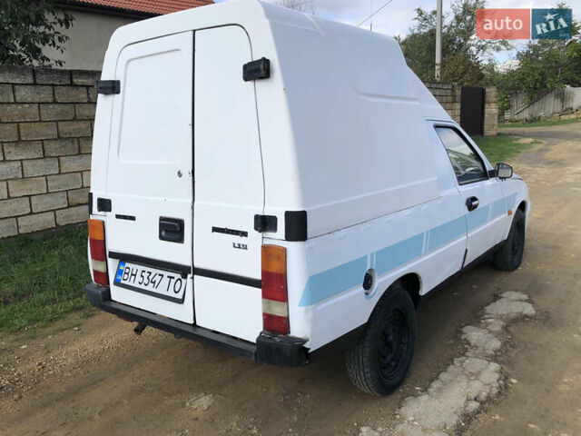 Білий ЗАЗ 110558, об'ємом двигуна 1.3 л та пробігом 178 тис. км за 1250 $, фото 4 на Automoto.ua