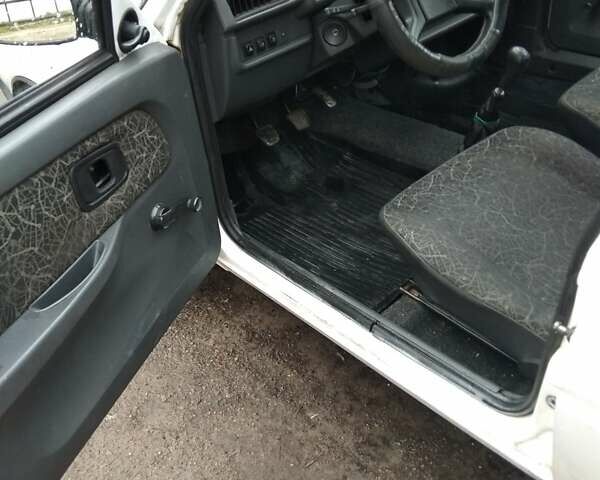 Білий ЗАЗ 110558, об'ємом двигуна 1.3 л та пробігом 312 тис. км за 1900 $, фото 15 на Automoto.ua