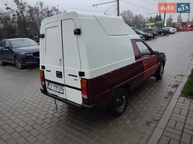 Красный ЗАЗ 110558, объемом двигателя 1.2 л и пробегом 297 тыс. км за 445 $, фото 2 на Automoto.ua