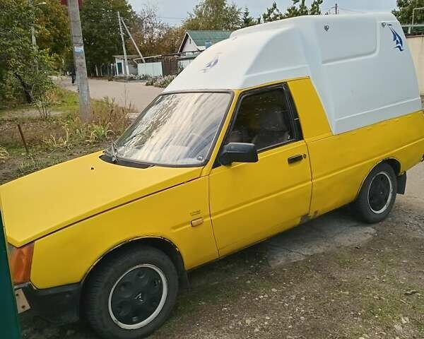 Жовтий ЗАЗ 110558, об'ємом двигуна 1.2 л та пробігом 270 тис. км за 950 $, фото 2 на Automoto.ua