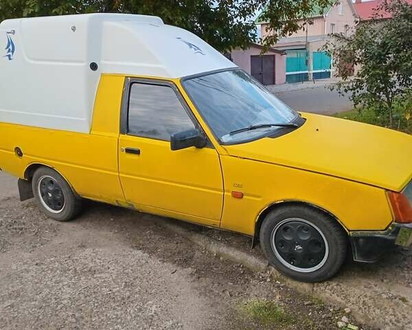 Жовтий ЗАЗ 110558, об'ємом двигуна 1.2 л та пробігом 270 тис. км за 950 $, фото 1 на Automoto.ua