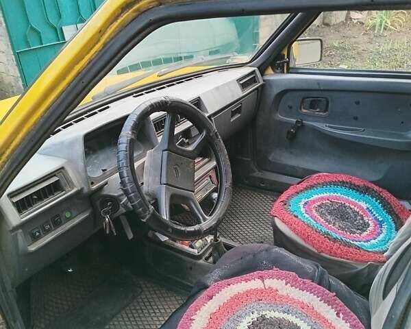 Жовтий ЗАЗ 110558, об'ємом двигуна 1.2 л та пробігом 270 тис. км за 950 $, фото 4 на Automoto.ua