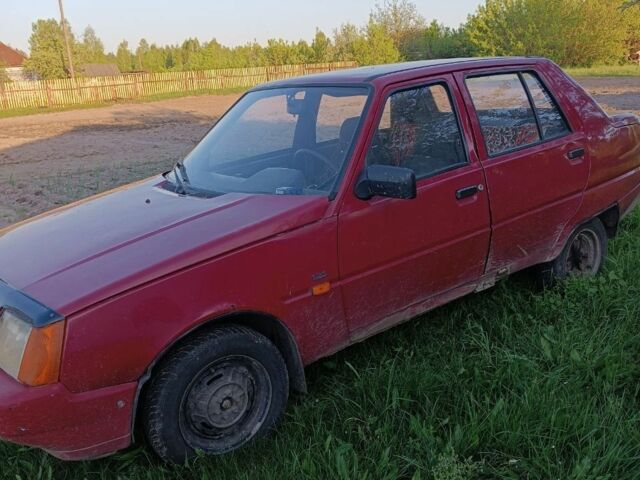 Красный ЗАЗ 1125, объемом двигателя 0 л и пробегом 140 тыс. км за 734 $, фото 2 на Automoto.ua