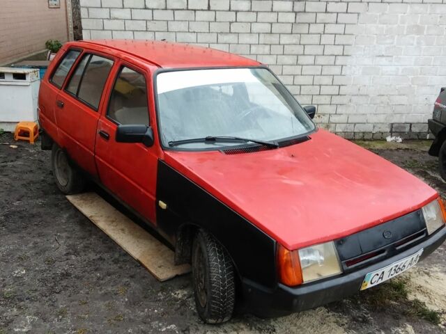 Красный ЗАЗ 1125, объемом двигателя 0 л и пробегом 170 тыс. км за 594 $, фото 1 на Automoto.ua