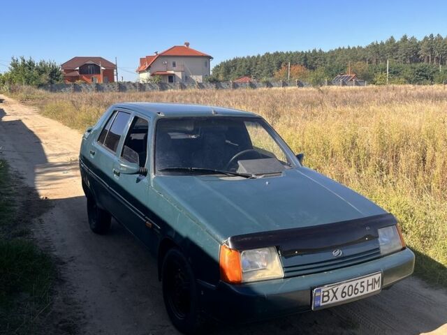Зеленый ЗАЗ 1125, объемом двигателя 1.3 л и пробегом 143 тыс. км за 650 $, фото 1 на Automoto.ua