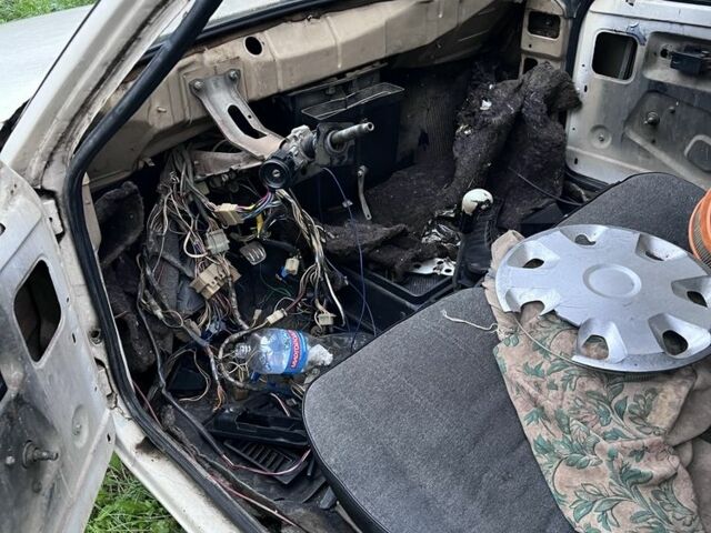 Бежевый ЗАЗ 1140, объемом двигателя 0.9 л и пробегом 999 тыс. км за 239 $, фото 6 на Automoto.ua