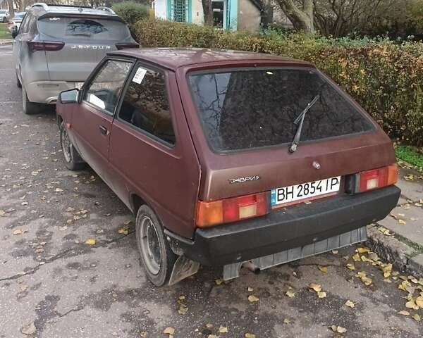 Красный ЗАЗ 1140, объемом двигателя 1.2 л и пробегом 180 тыс. км за 750 $, фото 5 на Automoto.ua