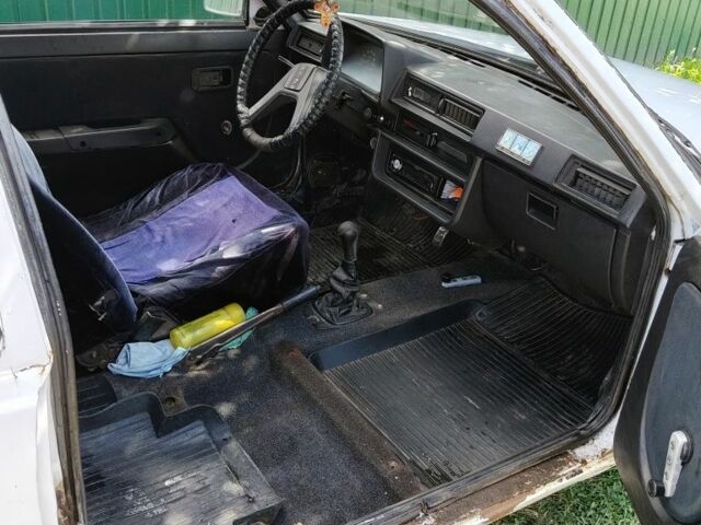 Белый ЗАЗ 965, объемом двигателя 0 л и пробегом 100 тыс. км за 453 $, фото 4 на Automoto.ua