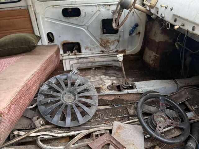 Білий ЗАЗ 965, об'ємом двигуна 0 л та пробігом 1000 тис. км за 2000 $, фото 3 на Automoto.ua