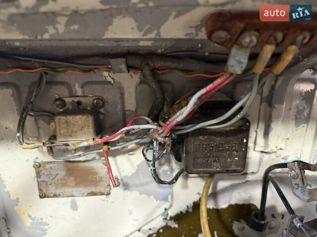 Серый ЗАЗ 965, объемом двигателя 0.8 л и пробегом 70 тыс. км за 800 $, фото 16 на Automoto.ua