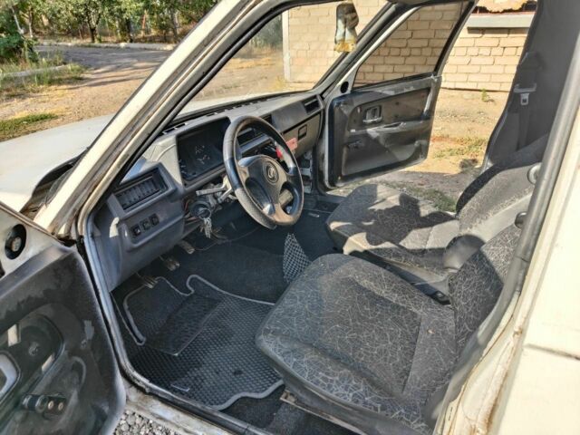 Белый ЗАЗ 966, объемом двигателя 1.2 л и пробегом 2 тыс. км за 534 $, фото 5 на Automoto.ua