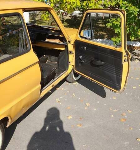 Желтый ЗАЗ 966, объемом двигателя 0 л и пробегом 10 тыс. км за 2500 $, фото 1 на Automoto.ua