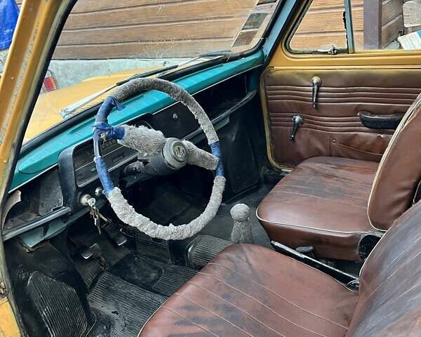 Жовтий ЗАЗ 966, об'ємом двигуна 0.9 л та пробігом 30 тис. км за 300 $, фото 6 на Automoto.ua