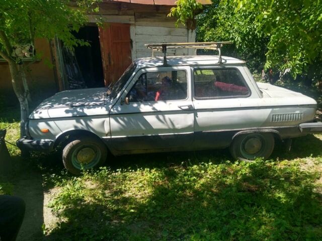 Белый ЗАЗ 968, объемом двигателя 8 л и пробегом 200 тыс. км за 300 $, фото 3 на Automoto.ua