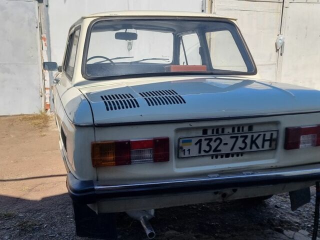 Белый ЗАЗ 968, объемом двигателя 0 л и пробегом 5 тыс. км за 1000 $, фото 2 на Automoto.ua