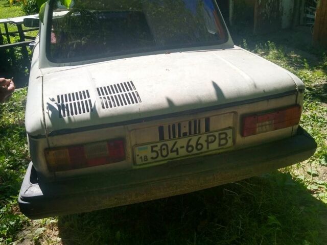 Белый ЗАЗ 968, объемом двигателя 8 л и пробегом 200 тыс. км за 300 $, фото 2 на Automoto.ua