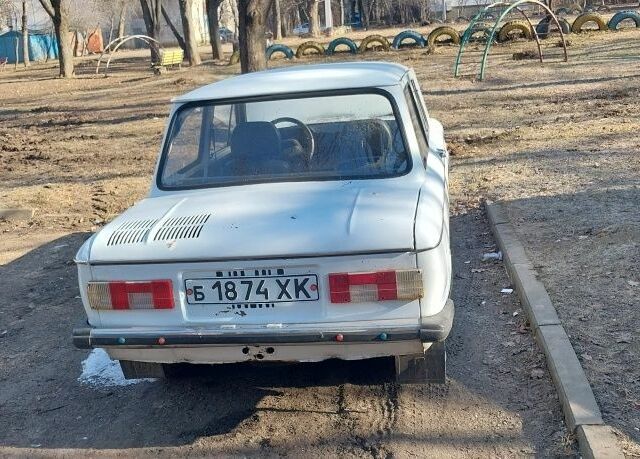 Білий ЗАЗ 968, об'ємом двигуна 0.16 л та пробігом 55 тис. км за 600 $, фото 2 на Automoto.ua