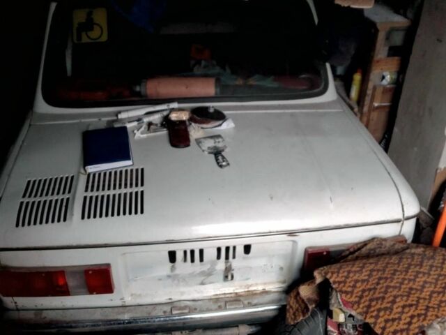 Белый ЗАЗ 968, объемом двигателя 0 л и пробегом 100 тыс. км за 100 $, фото 2 на Automoto.ua