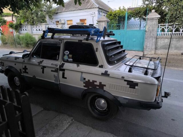 Бежевый ЗАЗ 968, объемом двигателя 1.2 л и пробегом 19 тыс. км за 1126 $, фото 3 на Automoto.ua