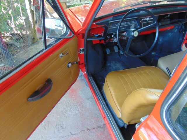 Красный ЗАЗ 968, объемом двигателя 1.2 л и пробегом 30 тыс. км за 3999 $, фото 4 на Automoto.ua