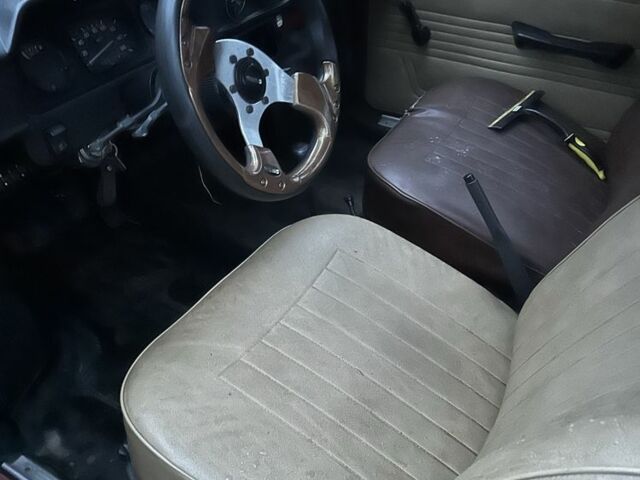 Красный ЗАЗ 968, объемом двигателя 0 л и пробегом 250 тыс. км за 237 $, фото 5 на Automoto.ua