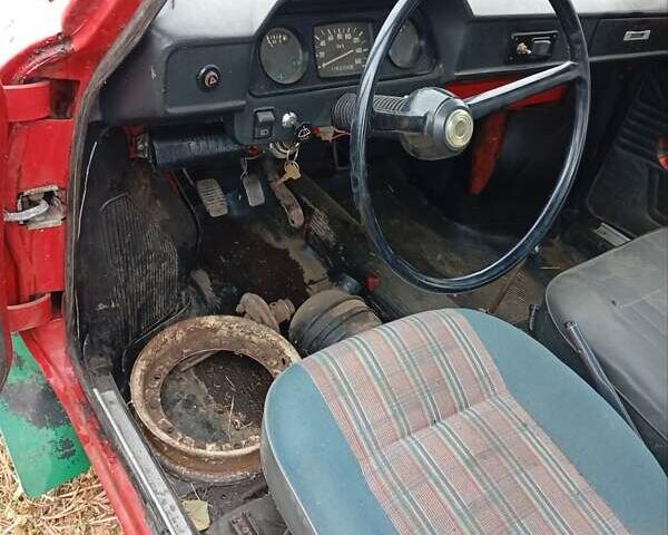 Красный ЗАЗ 968, объемом двигателя 1.1 л и пробегом 32 тыс. км за 299 $, фото 6 на Automoto.ua