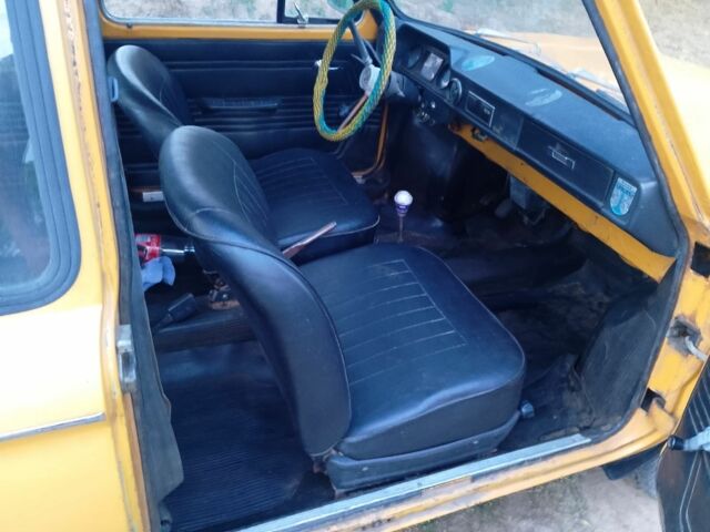 Желтый ЗАЗ 968, объемом двигателя 1 л и пробегом 1000 тыс. км за 253 $, фото 3 на Automoto.ua