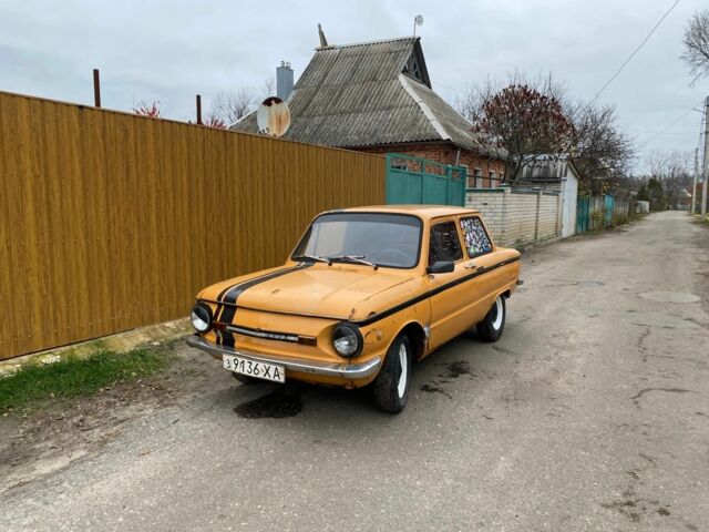 Желтый ЗАЗ 968, объемом двигателя 1.2 л и пробегом 30 тыс. км за 238 $, фото 2 на Automoto.ua