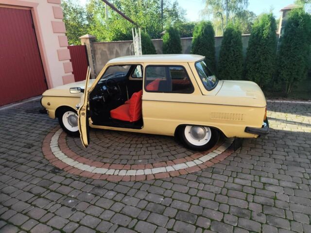 Желтый ЗАЗ 968, объемом двигателя 1.2 л и пробегом 48 тыс. км за 1850 $, фото 12 на Automoto.ua