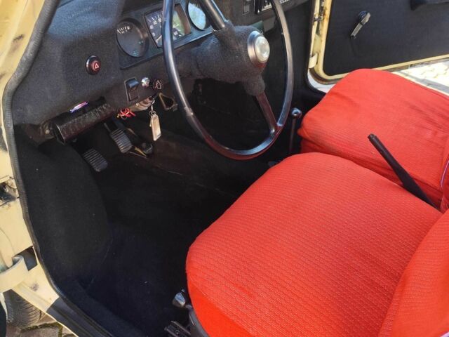 Желтый ЗАЗ 968, объемом двигателя 1.2 л и пробегом 48 тыс. км за 1850 $, фото 14 на Automoto.ua