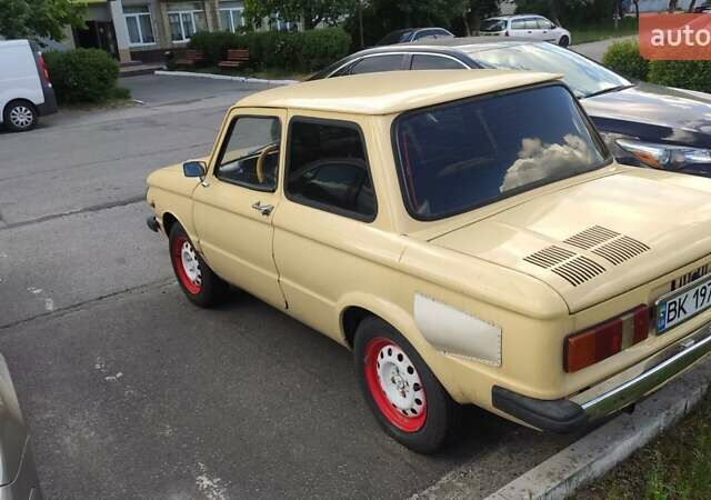 Желтый ЗАЗ 968, объемом двигателя 1.2 л и пробегом 40 тыс. км за 650 $, фото 13 на Automoto.ua