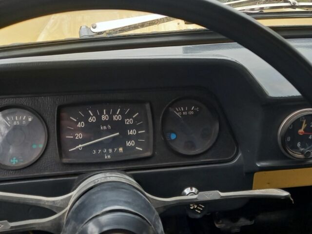 Жовтий ЗАЗ 968, об'ємом двигуна 0 л та пробігом 37 тис. км за 2700 $, фото 9 на Automoto.ua