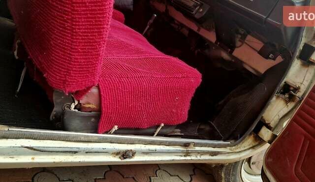 Бежевый ЗАЗ 968 М, объемом двигателя 1.2 л и пробегом 31 тыс. км за 999 $, фото 10 на Automoto.ua