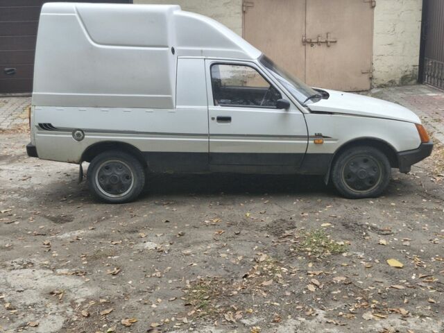 Белый ЗАЗ Другая, объемом двигателя 1.2 л и пробегом 200 тыс. км за 721 $, фото 3 на Automoto.ua