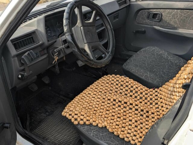 Белый ЗАЗ Другая, объемом двигателя 1.2 л и пробегом 185 тыс. км за 999 $, фото 11 на Automoto.ua