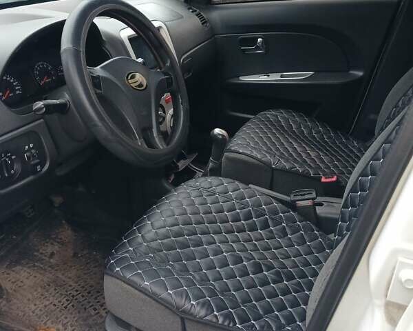 Білий ЗАЗ Форза, об'ємом двигуна 1.6 л та пробігом 157 тис. км за 3000 $, фото 7 на Automoto.ua