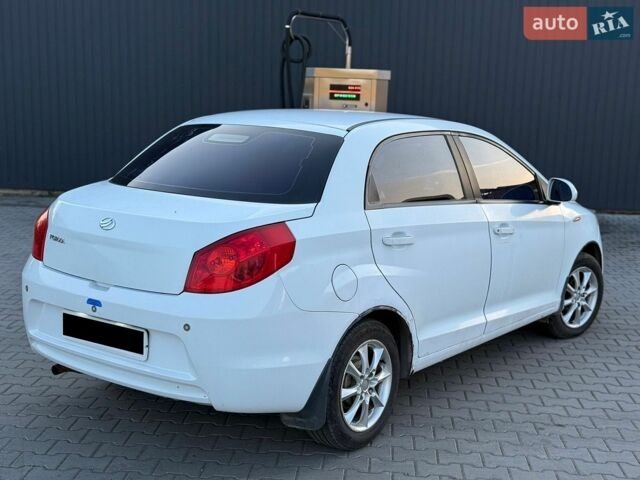 Білий ЗАЗ Форза, об'ємом двигуна 1.5 л та пробігом 110 тис. км за 2100 $, фото 7 на Automoto.ua