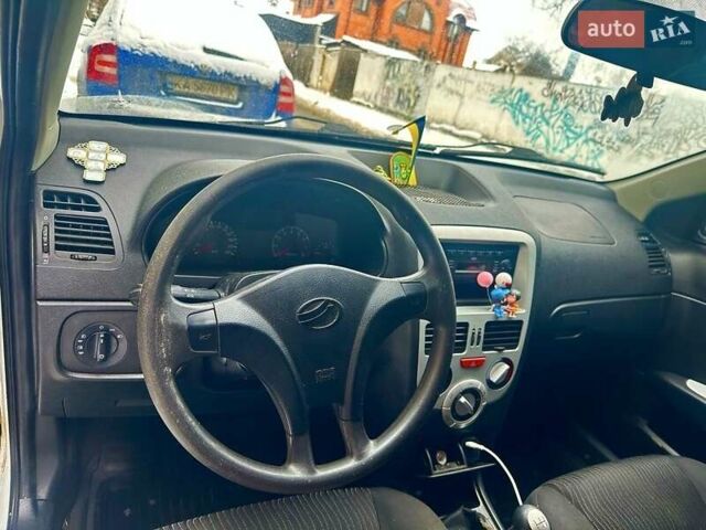 Білий ЗАЗ Форза, об'ємом двигуна 1.5 л та пробігом 120 тис. км за 3310 $, фото 5 на Automoto.ua