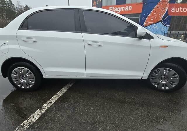 Белый ЗАЗ Форза, объемом двигателя 1.5 л и пробегом 130 тыс. км за 3000 $, фото 4 на Automoto.ua