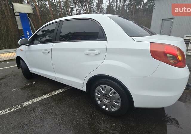 Белый ЗАЗ Форза, объемом двигателя 1.5 л и пробегом 130 тыс. км за 3000 $, фото 2 на Automoto.ua