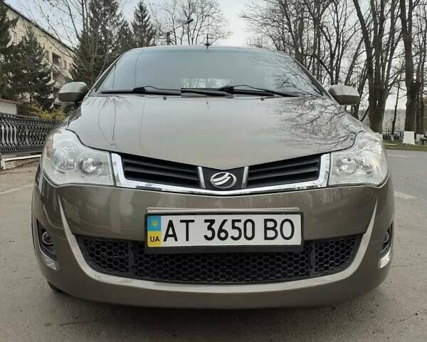 Бежевый ЗАЗ Форза, объемом двигателя 1.5 л и пробегом 129 тыс. км за 3500 $, фото 2 на Automoto.ua